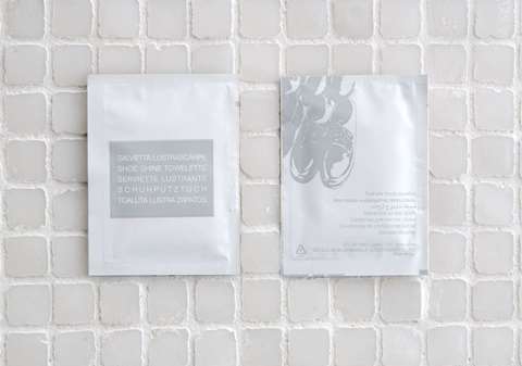 Neutra Shoe shine towelette